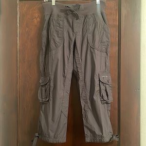 Calvin Klein Performance, Quick Dry, XS Cargo Capris, Dark Grey, Blue Undertone